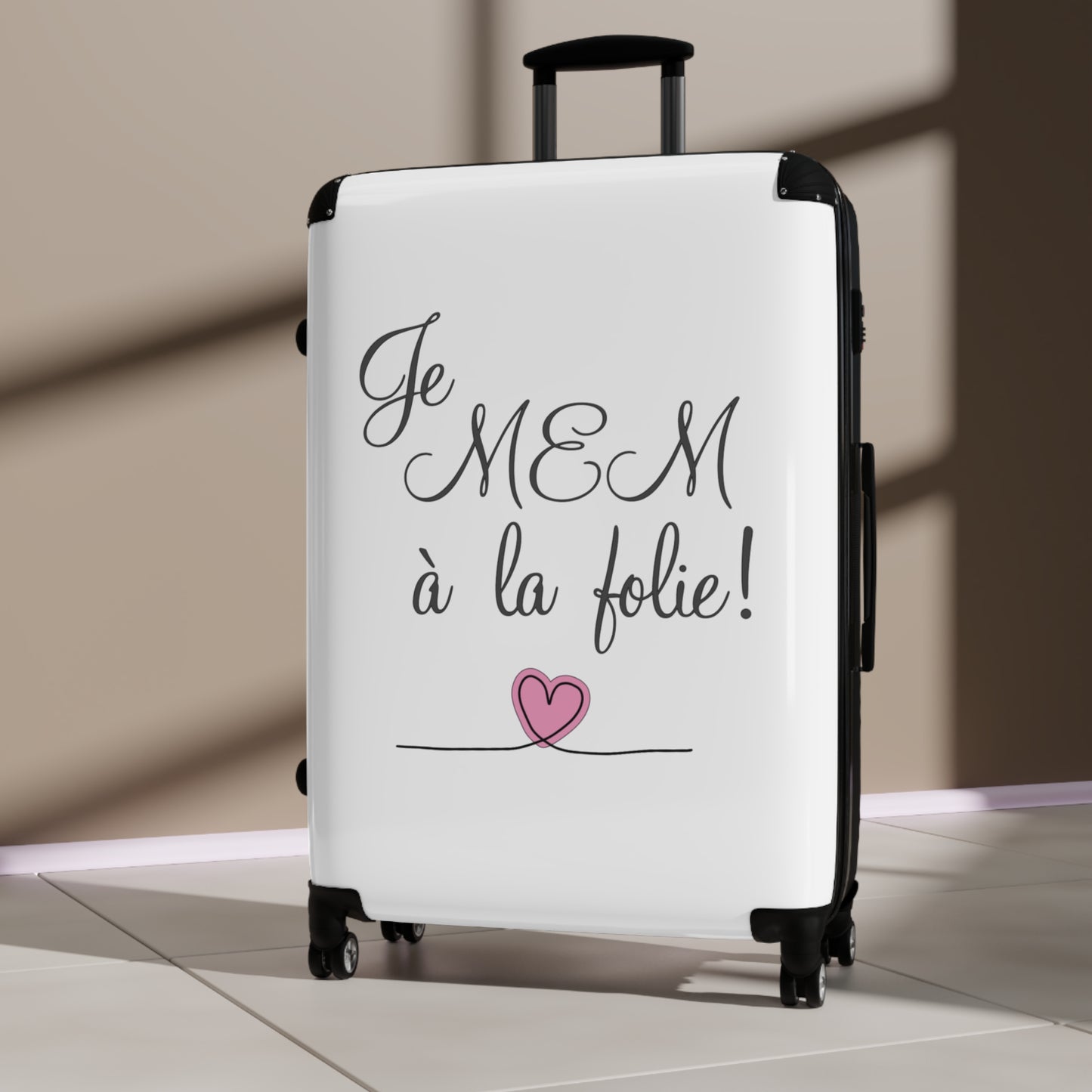 Je MEM à la folie par Marie-Ève Mongrain, Chic Travel Suitcase